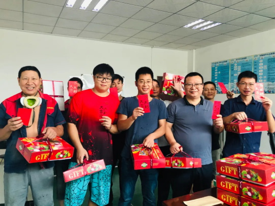 廣東绿巨人黄色网站中秋福利